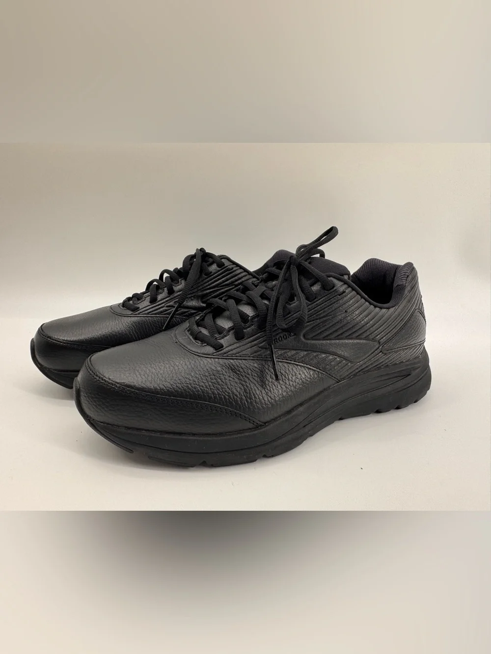 Brooks Addiction Walker 2 Shoes Mens Size 11 Black Leather 4E Extra Wide Walking